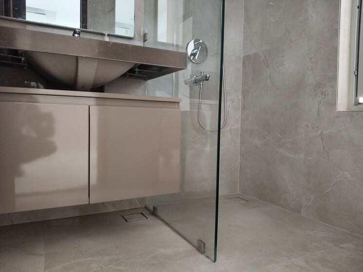 Bathroom, hiranandani-acacia 3 Bedroom 1300 Sq.Ft. Apartment In Ghodbunder Road Thane 8200445