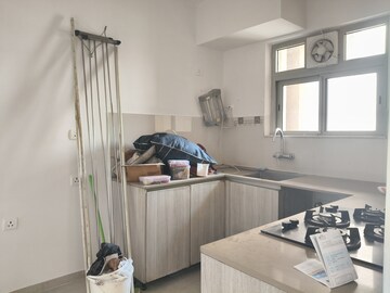 Kitchen in 2.5 BHK Apartment at Rodas Enclave Evergreen, Patlipada – for Rent