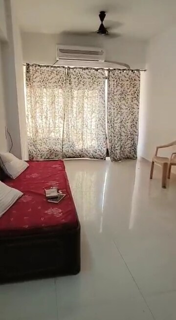 Bedroom in 1 BHK Apartment at Siddharth Enclave Mumbai, Lower Parel – for Rent