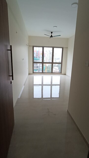 Room in 3 BHK Apartment at Sheth Auris Serenity Tower 3, Malad West – for Sale