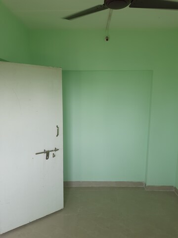Room in 1 BHK Apartment at Sion – for Rent