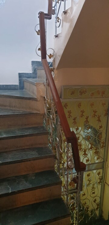 Furnished Amenities in 3 BHK Builder Floor at Jangpura – for Rent