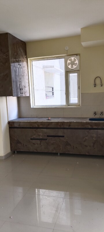 Bathroom in 2 BHK Apartment at Pyramid Elite, Sector 86 – for Rent
