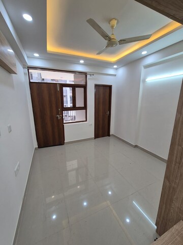 Kitchen in 3 BHK Builder Floor at Sector 85 – for Rent