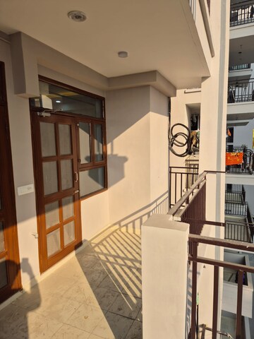 Staircase in 3 BHK Builder Floor at Sector 85 – for Rent