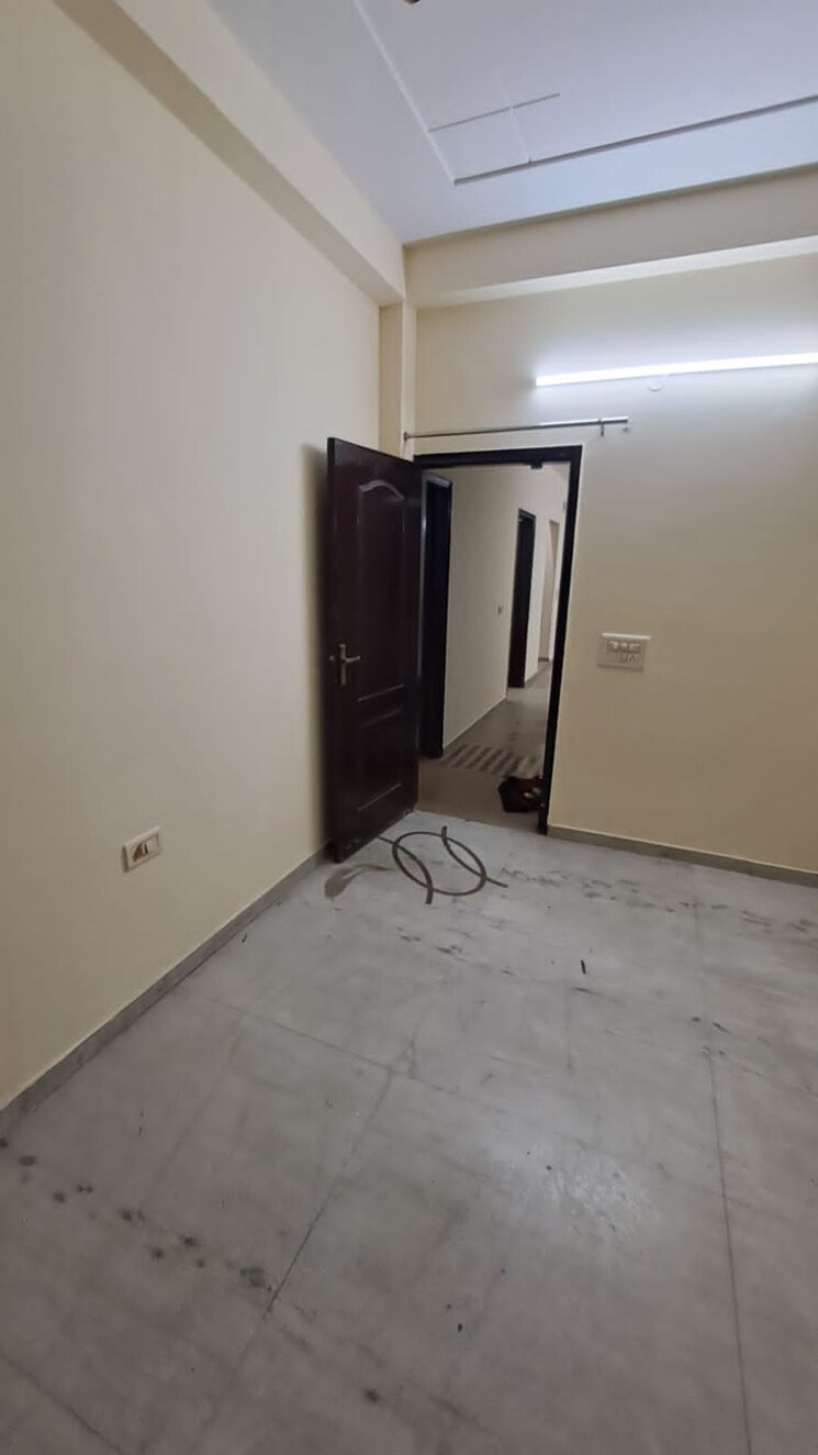 Room, niti khand 3 Bedroom 1300 Sq.Ft. Builder Floor In Niti Khand Ghaziabad 8200778