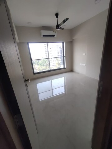 Living Room in 3 BHK Apartment at Chembur – for Rent