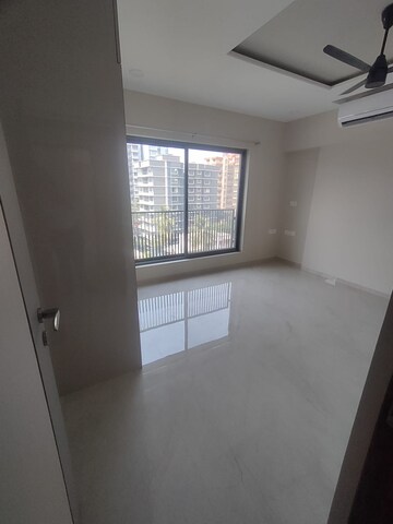 Bedroom in 3 BHK Apartment at Chembur – for Rent
