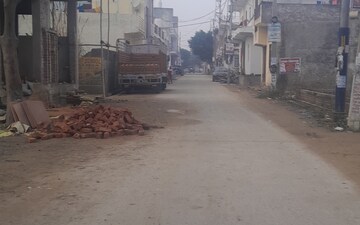 Plot For Sale in Select City Residency, Tilapta
