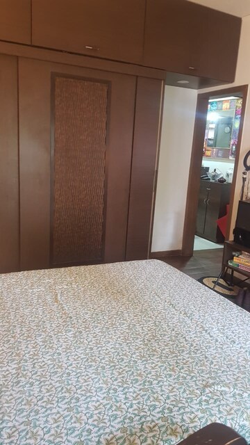 Bedroom in 2 BHK Apartment at Chembur – for Rent