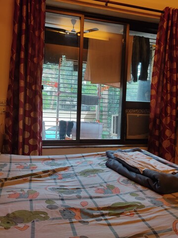 Bedroom in 1 BHK Apartment at Chembur – for Rent