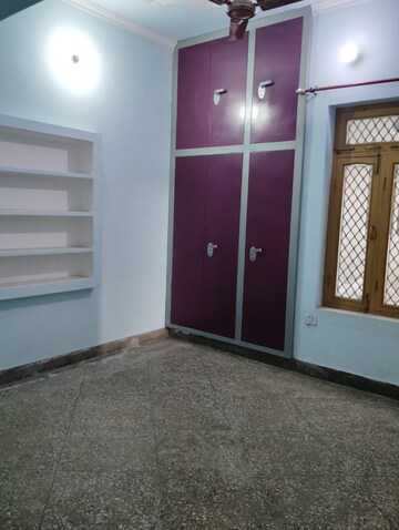 Room in 3 BHK Independent House at Gomti Nagar – for Rent