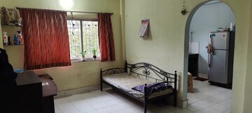 Bedroom in 2 BHK Apartment at Herumb CHS Chembur, Chembur – for Rent