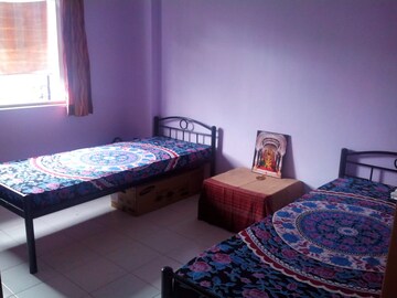 Bedroom in 2 BHK Apartment at Herumb CHS Chembur, Chembur – for Rent