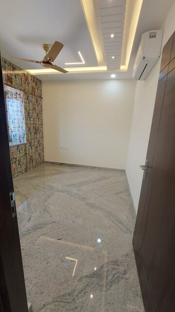 Room in 2 BHK Apartment at Bollineni Bion, Kothaguda – for Rent