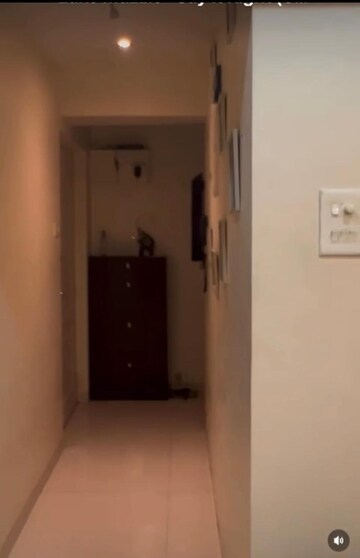 Living Room in 3 BHK Apartment at Chembur – for Rent