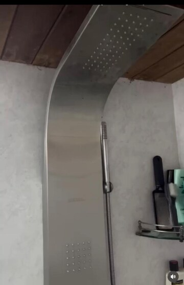 Furnished Amenities in 3 BHK Apartment at Chembur – for Rent