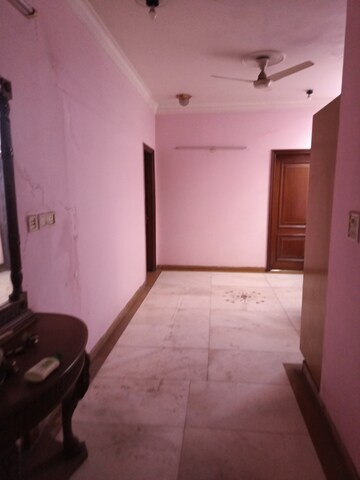 Building Lobby in 5 BHK Independent House at Sector 36 – for Rent