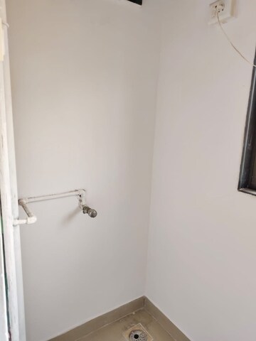 Room in 3 BHK Apartment at Chembur – for Rent