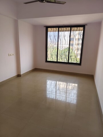 Bedroom in 3 BHK Apartment at Chembur – for Rent
