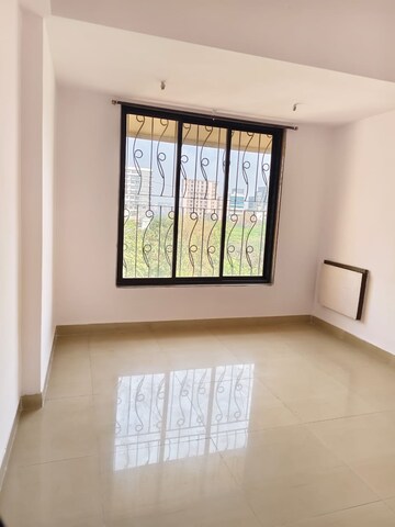 Room in 3 BHK Apartment at Chembur – for Rent