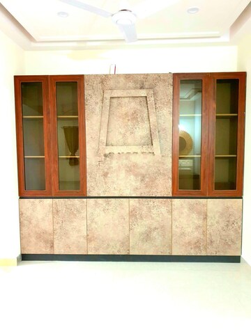 Room in 2 BHK Apartment at Prestige High Fields, Gachibowli – for Rent