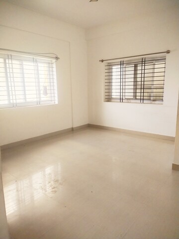 Room in 2 BHK Builder Floor at Hsr Layout – for Rent