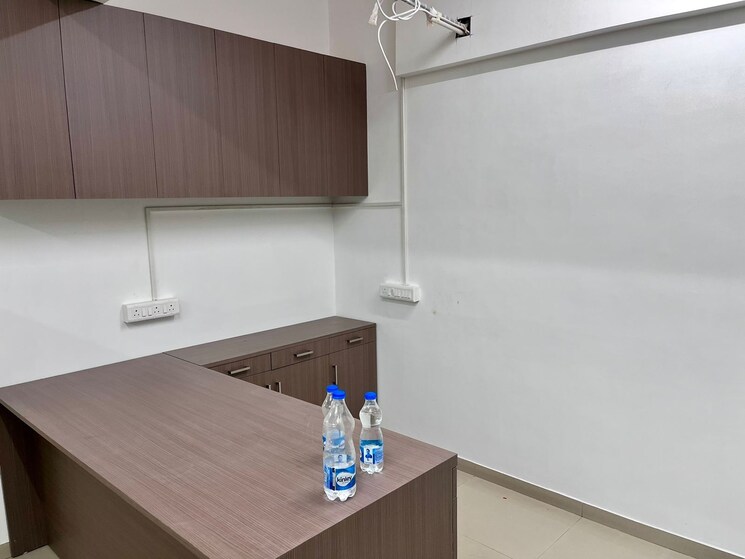 Team Area, science city Commercial Office Space 905 Sq.Ft. In Science City Ahmedabad 8201149