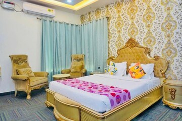 Bedroom in 3 BHK Apartment at Omaxe Heights, Sector 86 – for Rent