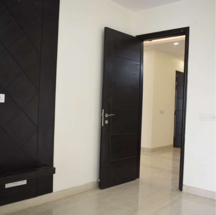 Room, uppal-southend 3 Bedroom 300 Sq.Yd. Builder Floor In Sector 49 Gurgaon 8201332