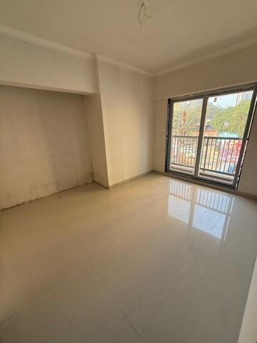 Room in 2 BHK Builder Floor at Raunak Residency Thane, Pokhran Road No 1 – for Sale