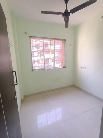 Room in 1.5 BHK Apartment at Panvelkar Crown, Ambernath – for Rent