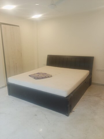 Bedroom in 3 BHK Apartment at Gamdevi – for Rent