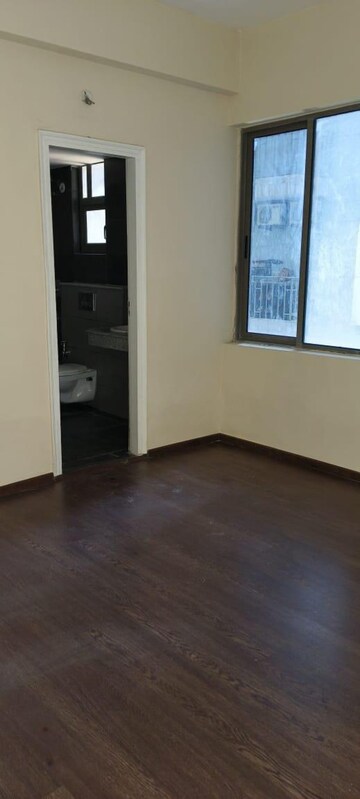 Room in 3 BHK Apartment at Sector 106 – for Rent