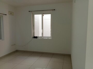 Room in 2 BHK Apartment at Aparna HillPark Silver Oaks, Chanda Nagar – for Rent