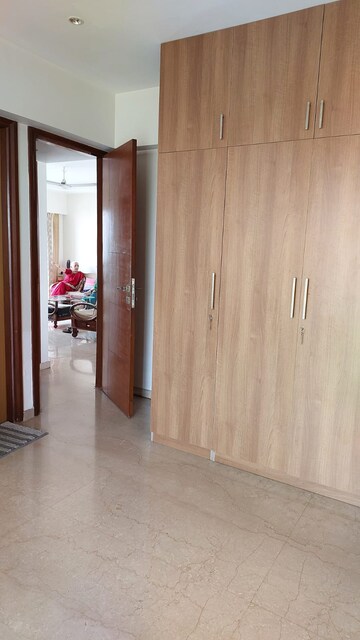 Bedroom in 4 BHK Apartment at Chembur – for Rent