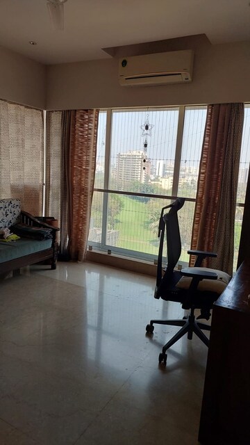 Bedroom in 4 BHK Apartment at Chembur – for Rent