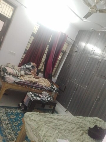 Bedroom in 2 BHK Independent House at Gomti Nagar – for Rent