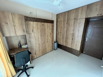 Team Area in 2 BHK Apartment at Kabra Paradise, Andheri West – for Rent