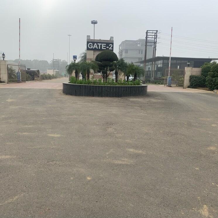  Parking, aditya-city-apartments  135 Sq.Yd. Plot In Shahpur Bamheta Ghaziabad 8201549