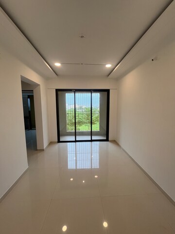 Room in 3 BHK Apartment at Vasundhara Sector 1 – for Rent
