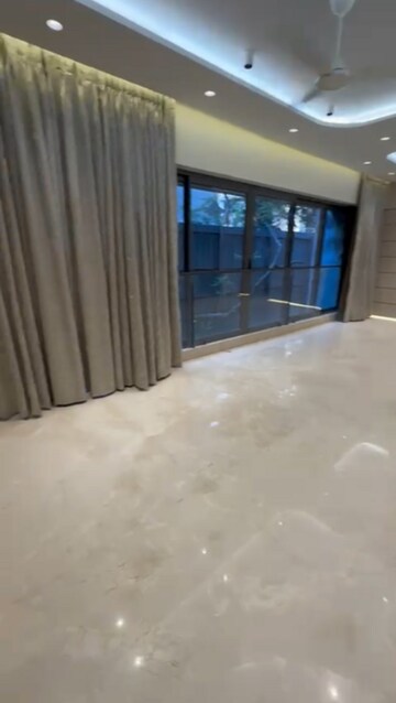 Room in 3 BHK Apartment at Vasundhara Sector 1 – for Rent
