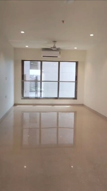 Living Room in 2 BHK Apartment at Chembur – for Rent