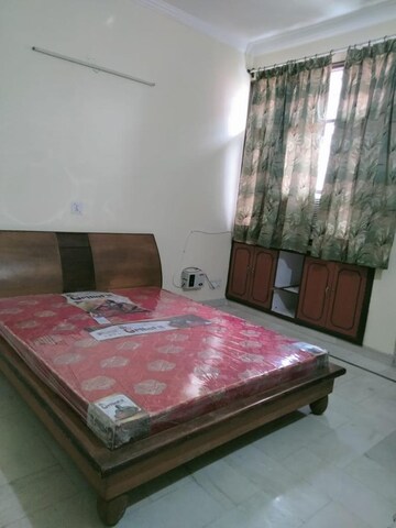Bedroom in 2 BHK Builder Floor at Hbr Layout – for Sale