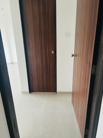 Room in 2 BHK Apartment at Akshay Center, Wakad – for Rent