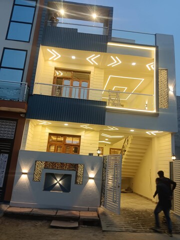 Kitchen in 4 BHK Villa at Arsha Madhav Greens, Gomti Nagar – for Sale