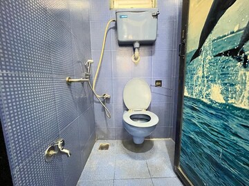 Bathroom in  Pg at Borivali West – for Rent