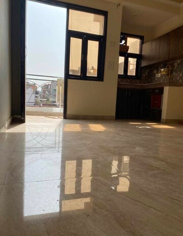 Room in 1 BHK Builder Floor at Saket – for Rent
