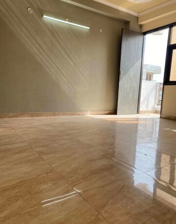 Room in 1 BHK Builder Floor at Saket – for Rent