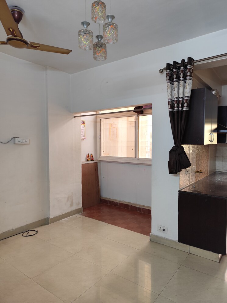 Room, aims-golf-city 2 Bedroom 950 Sq.Ft. Apartment In Sector 75 Noida 8201962